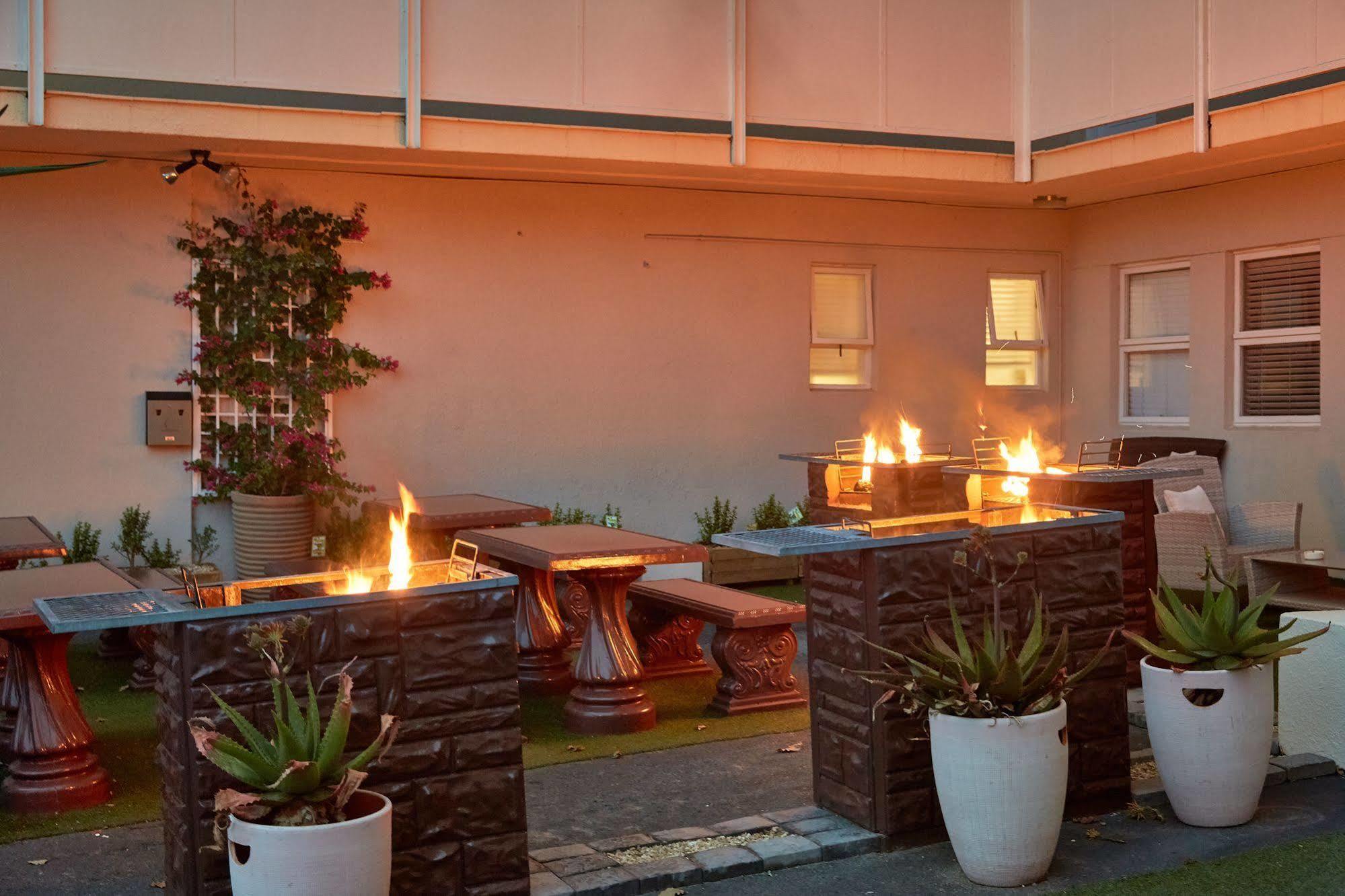 First Group Mount Sierra Apartment Cape Town Exterior photo